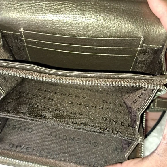 Givenchy Vintage Wallet EUC - Picture 9 of 11
